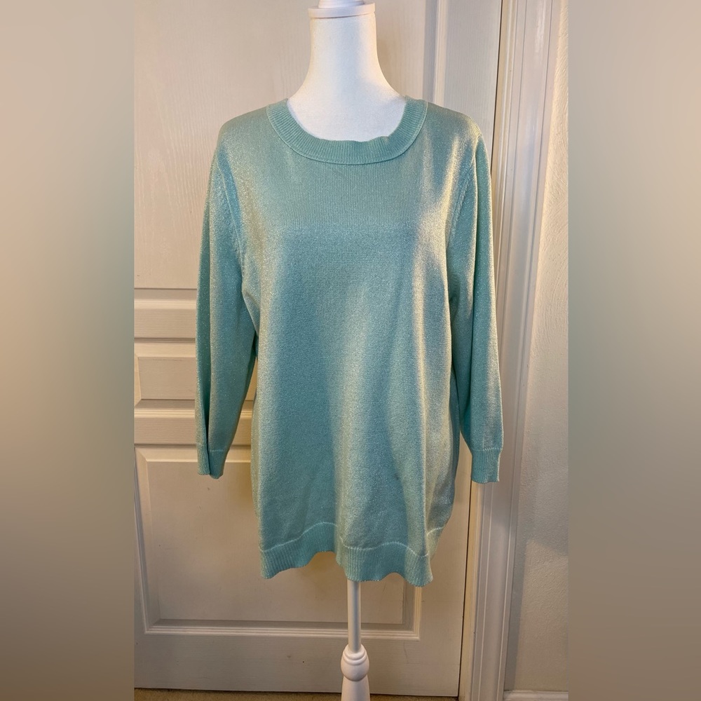 Beautiful New York & Co. Mint Green sparkling sweater. Size XL. 3/4 sleeves.